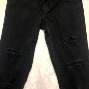 Black distressed jeggings